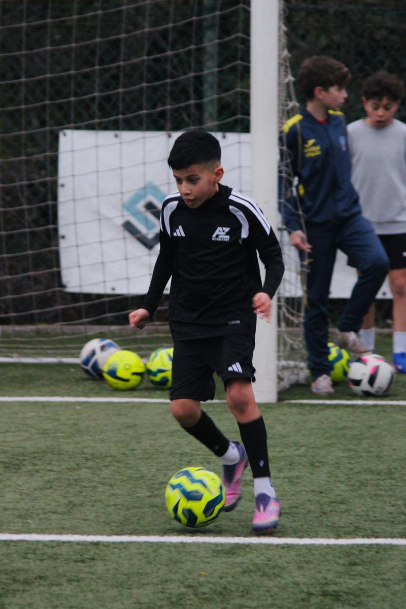 AZ Academy gele bal